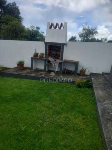 Moradia t3 na terra-chã