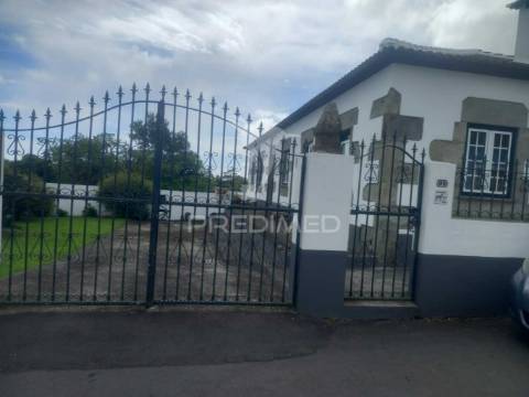 Moradia t3 na terra-chã