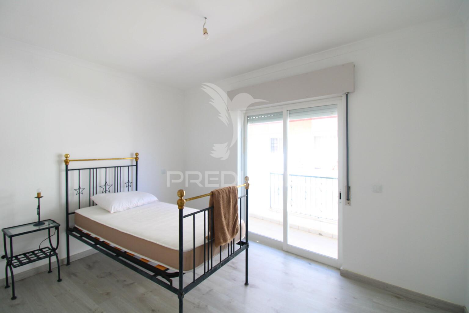 Apartamento t3 renovado em olhão