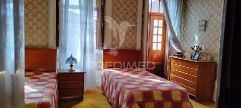 Casa centenária no alto douro vinhateiro