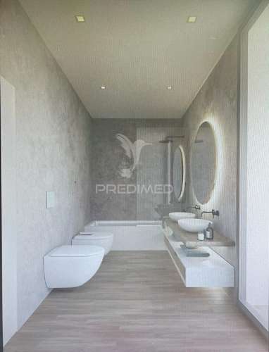 Moradia de luxo com projeto aprovado em fátima