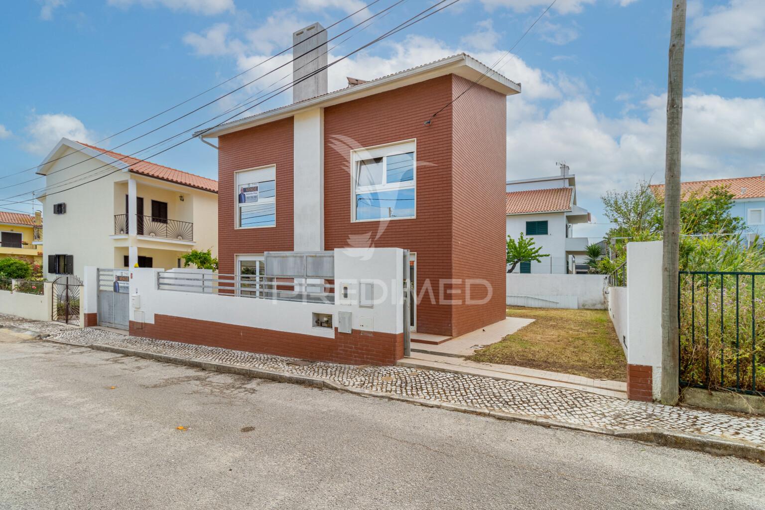 Moradia isolada a tranquilidade próxima da praia