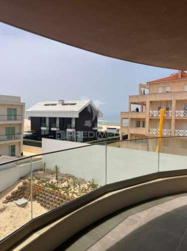 Apartamento t3 na praia da costa nova