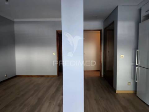 Apartamento t3 em maximinos - arrendamento