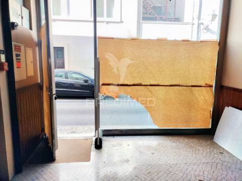 Loja para venda em torres novas – oportunidade imperdível!