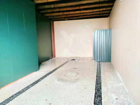 Loja para venda em torres novas – oportunidade imperdível!