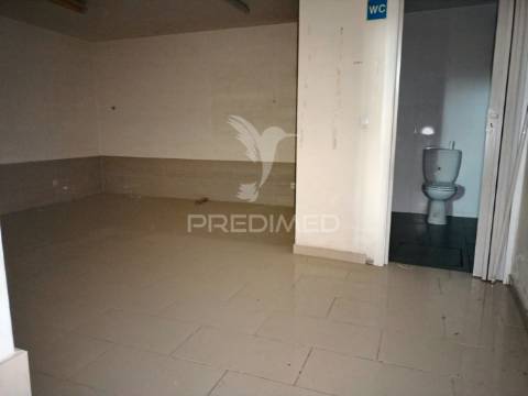 Loja para venda em torres novas – oportunidade imperdível!