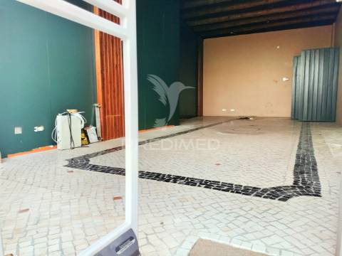 Loja para venda em torres novas – oportunidade imperdível!