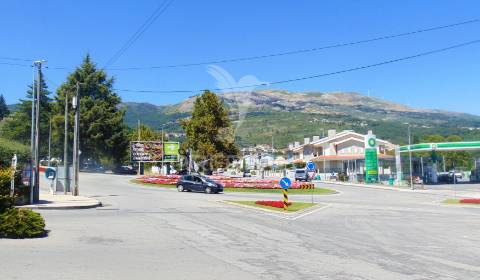 Vivenda c/ jardim junto ao hospital de lordelo - vila real