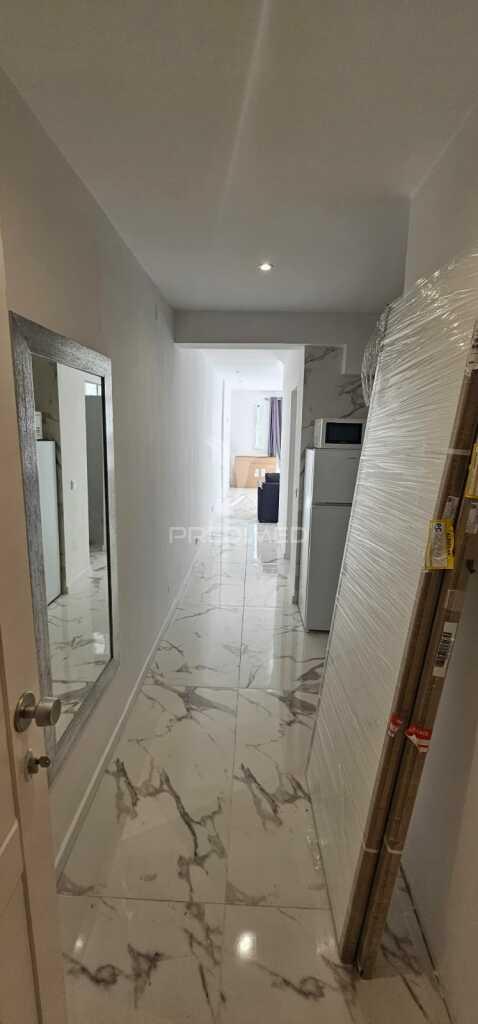 Apartamento t0+1 em condomínio com piscina e jardim