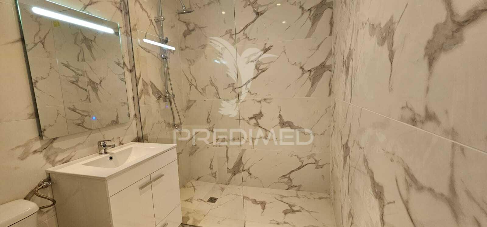 Apartamento t0+1 em condomínio com piscina e jardim