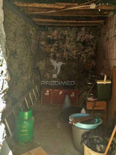 Moradia e terreno lugar do pinheiro / loureiro