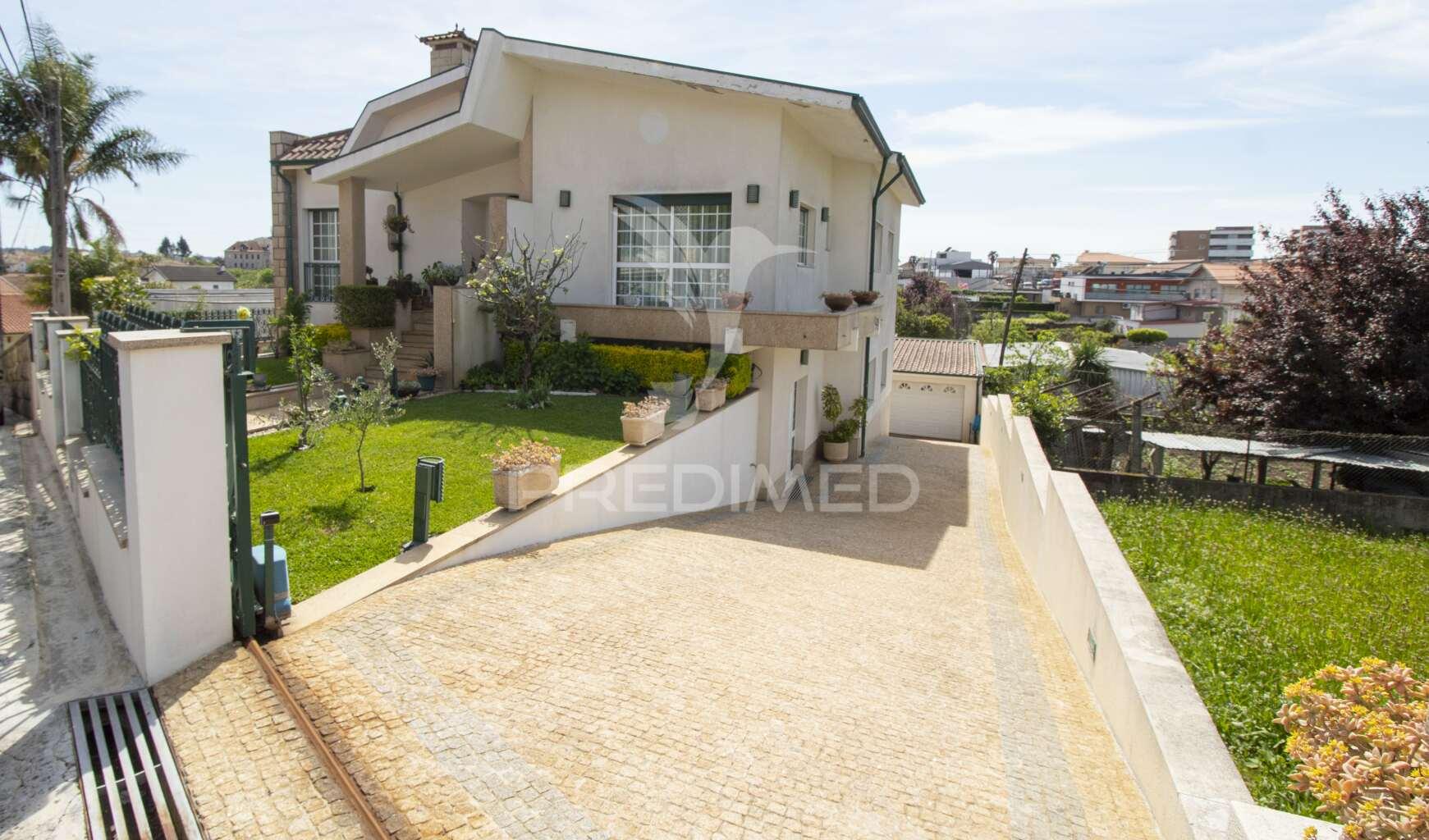 Moradia em rieirão - vila nova de famalicão