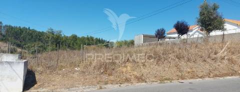 Terreno urbano em arneiro de tremês, santarém.