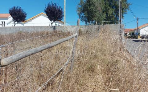 Terreno urbano em arneiro de tremês, santarém.