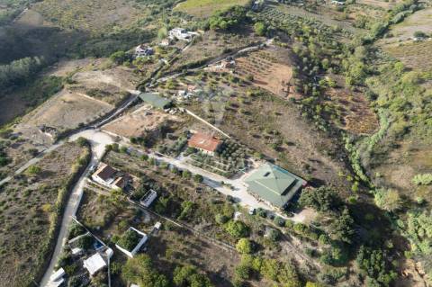 Terreno e moradia com projeto para lar - alenquer