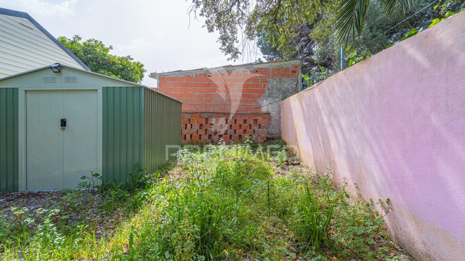 Terreno urbano || cabeço verde