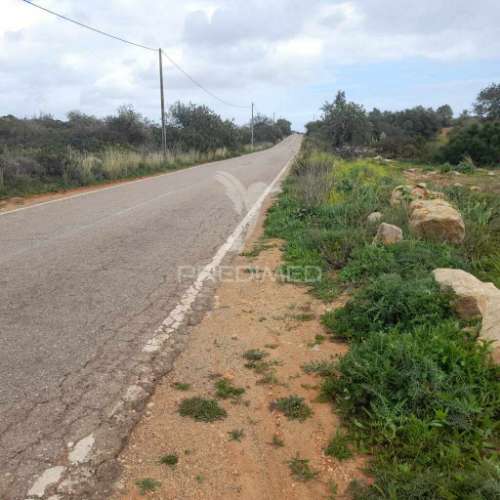 Terreno rusticocom 1960m2 ao lado da estrada m516