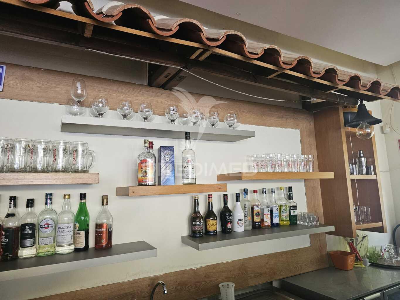 Venda de restaurante típico em albufeira
