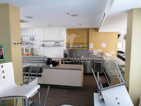 Restaurante e snack-bar totalmente equipado / santarém