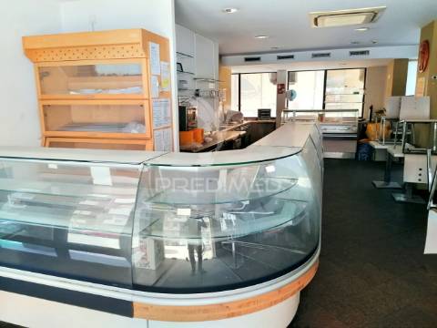 Restaurante e snack-bar totalmente equipado / santarém