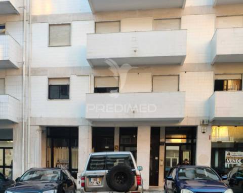 Restaurante e snack-bar totalmente equipado / santarém