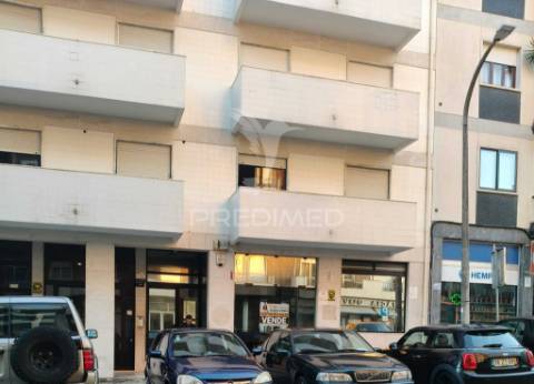 Restaurante e snack-bar totalmente equipado / santarém