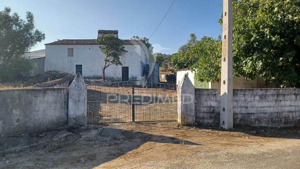 Quinta rural em zona calma e tranquila