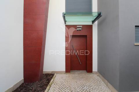 Moradia t4+1 em são francisco, alcochete