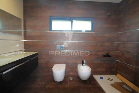 Moradia t4+1 em são francisco, alcochete