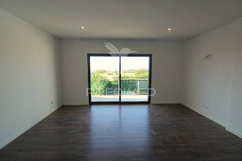 Moradia t4+1 em são francisco, alcochete