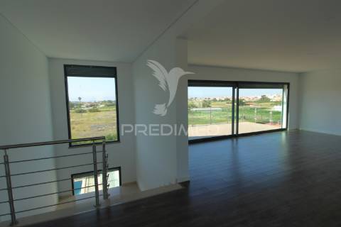 Moradia t4+1 em são francisco, alcochete