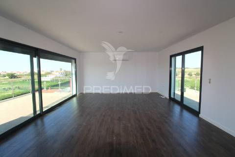 Moradia t4+1 em são francisco, alcochete