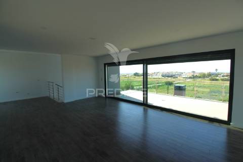 Moradia t4+1 em são francisco, alcochete