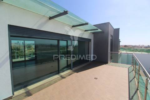 Moradia t4+1 em são francisco, alcochete