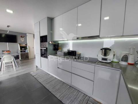 Moradia isolada t4 de 2017