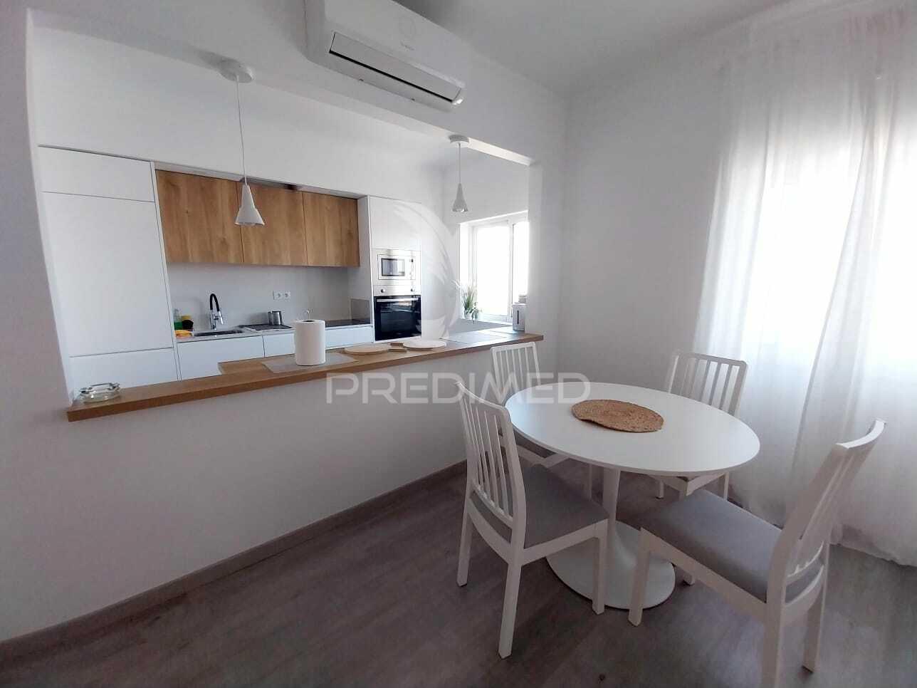 Apartamento t2 à venda na rua sidónio pais