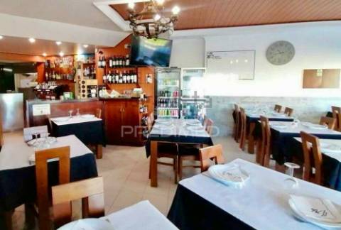 Restaurante em caldas da rainha, cozinha equipada, 80 lugares sentados