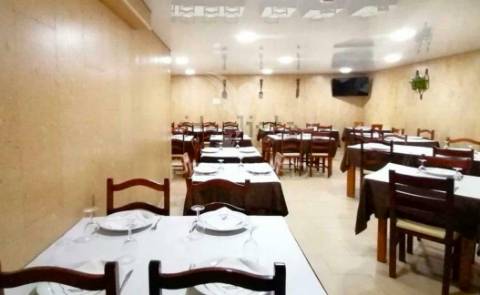 Restaurante em caldas da rainha, cozinha equipada, 80 lugares sentados