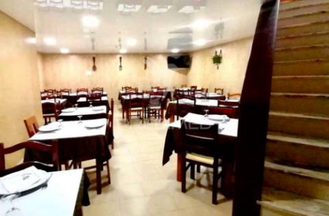 Restaurante em caldas da rainha, cozinha equipada, 80 lugares sentados