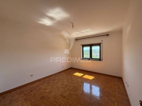 Moradia isolada cidade tomar