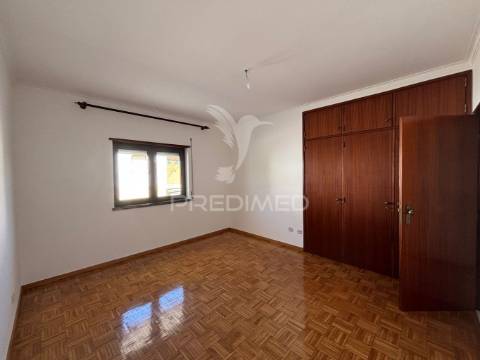 Moradia isolada cidade tomar