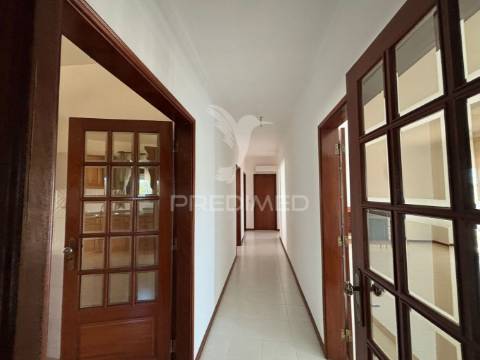 Moradia isolada cidade tomar