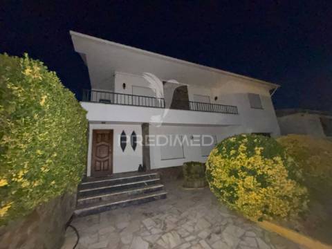 Moradia isolada cidade tomar