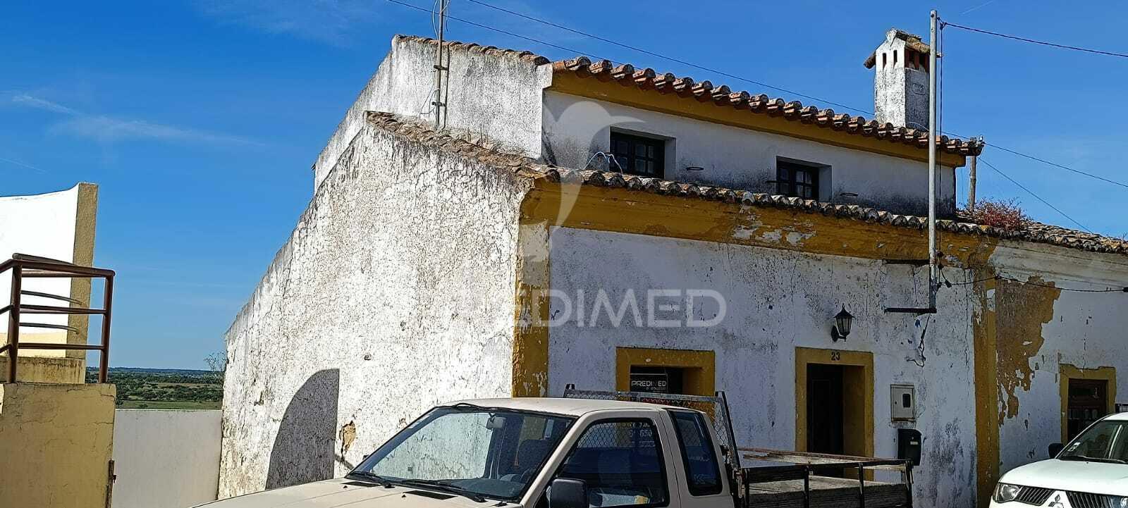 Casa antiga em montalvão, nisa