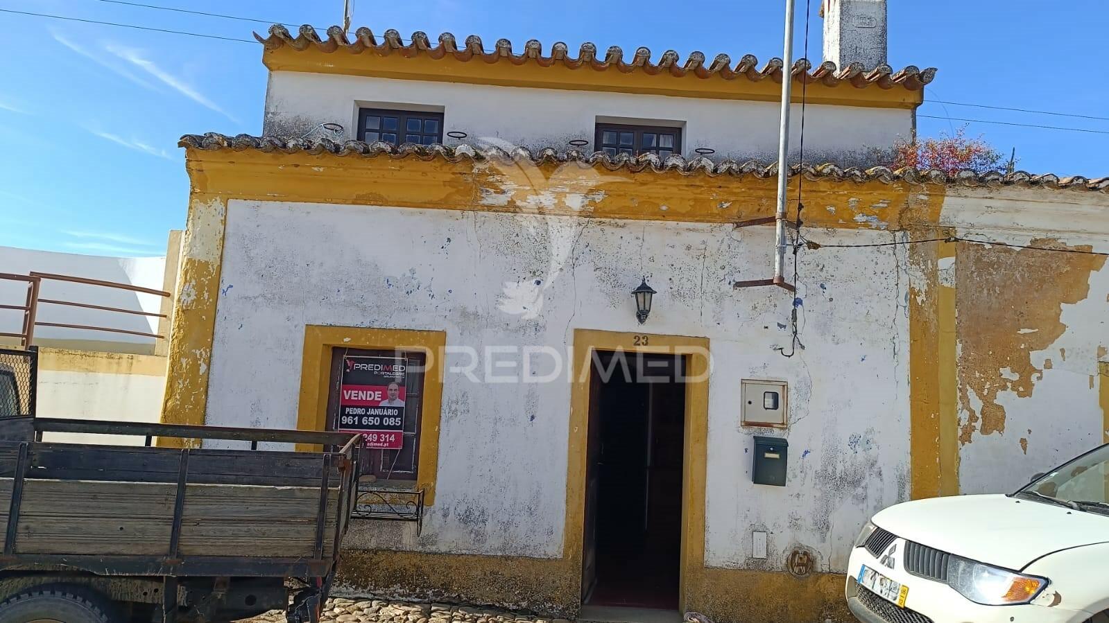 Casa antiga em montalvão, nisa