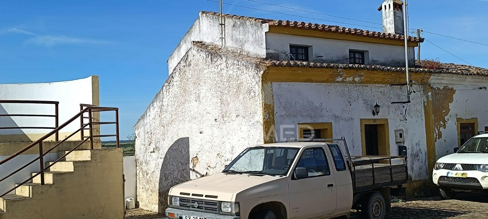 Casa antiga em montalvão, nisa