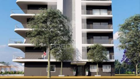 Terreno para construção de apartamentos de luxo em loulé com projeto