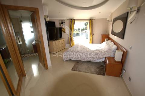 Moradia de luxo t5 no fabuloso golfe santo antónio resort