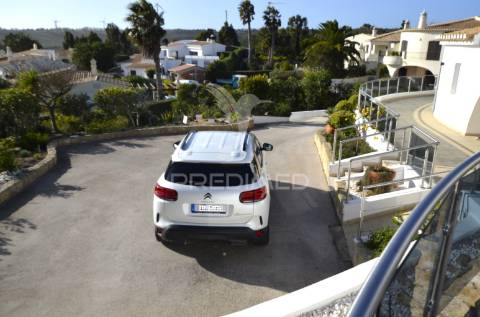 Moradia de luxo t5 no fabuloso golfe santo antónio resort